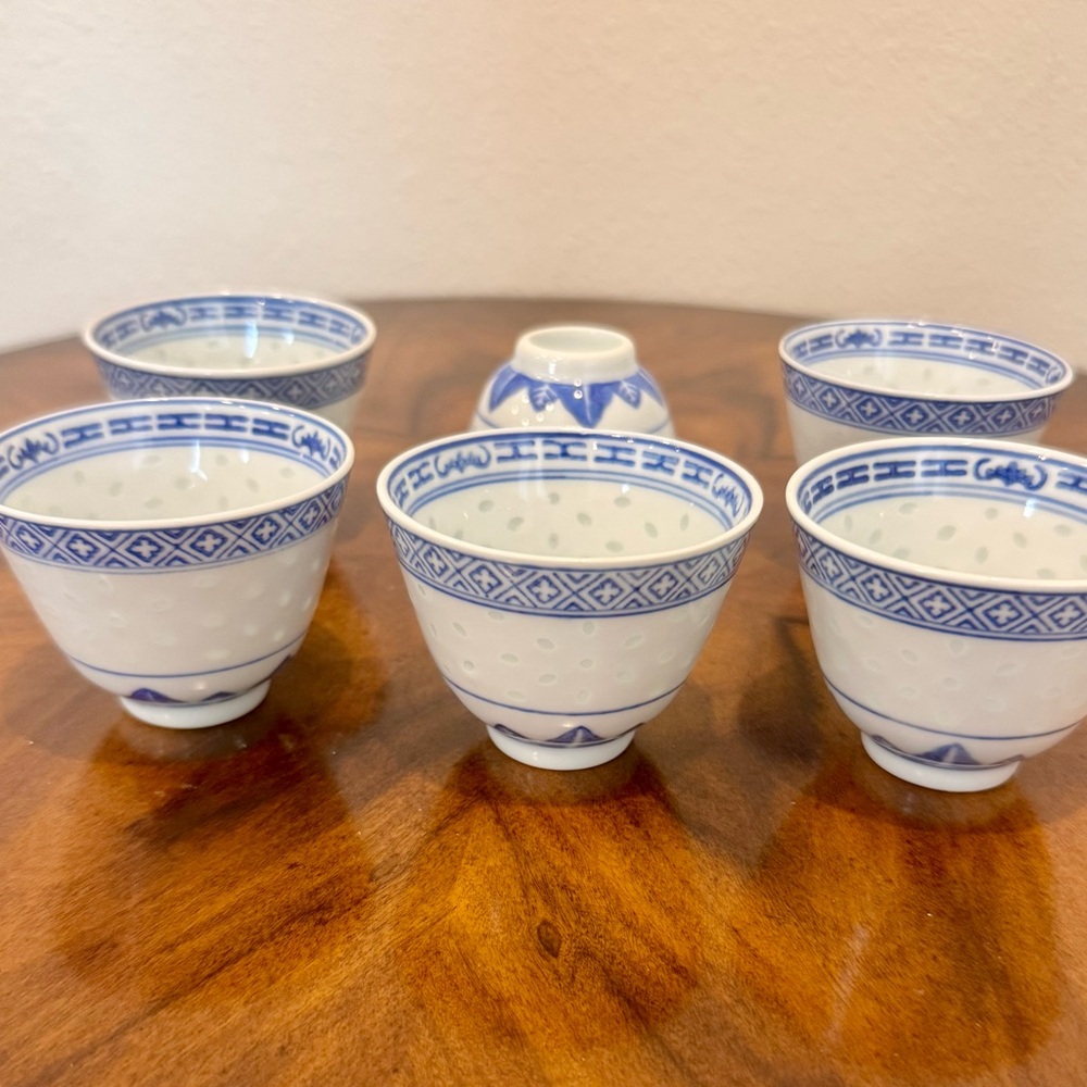 6 Chinese Jingzezhen Rice Grain Porcelain Bowls Hand Painted Dragon Design - Picture 8 of 10
